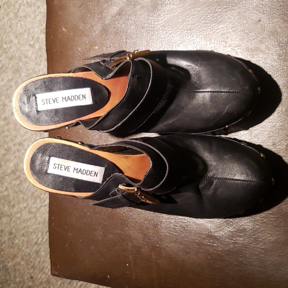 **BRAND NEW** Steve Madden Leather and Wooden Heels w/ Gold Studs Size 6 1/2 US - Picture 6 of 7